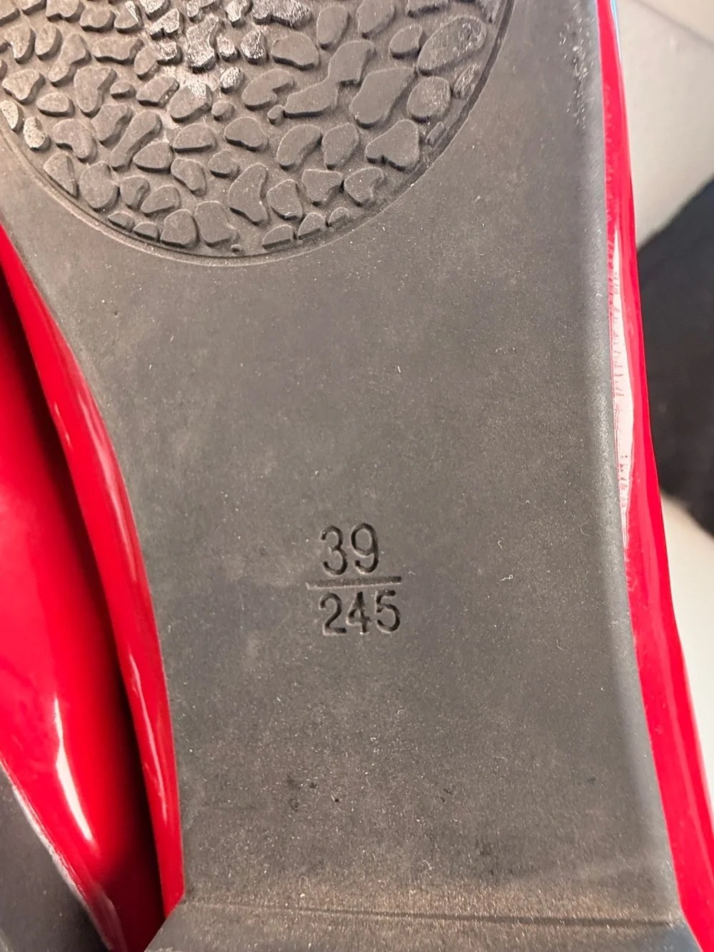 RABOESY Red Patent Tabi Split Toe Ballet Flats EU 39 US 8.5 Shoes